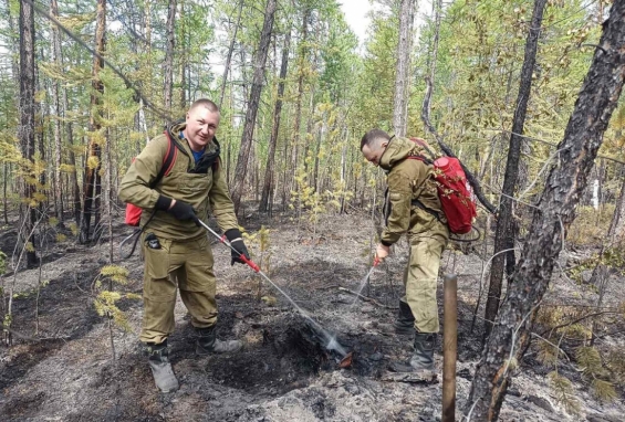 RNG_provided_assistance_extinguishing_forest_fires_Yakutia_01.jpg